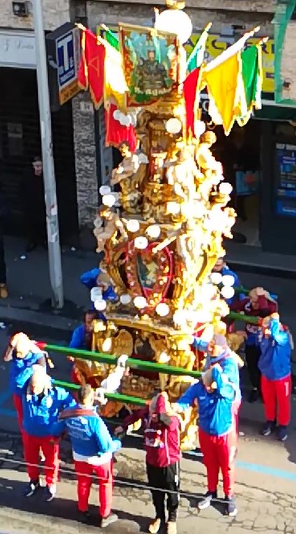 danacaras's tweet photo. Nell'attesa di poterle rivedere ancora in giro per la nostra cittΓ ... #Candelore di #SantAgata
#Catania #Sicilia
#2febbraio #candelora
#VentagliInLiberta #VentagliDiParole
(mieπ·) https://t.co/diTDT1vH01