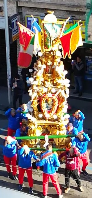 danacaras's tweet photo. Nell'attesa di poterle rivedere ancora in giro per la nostra cittΓ ... #Candelore di #SantAgata
#Catania #Sicilia
#2febbraio #candelora
#VentagliInLiberta #VentagliDiParole
(mieπ·) https://t.co/diTDT1vH01