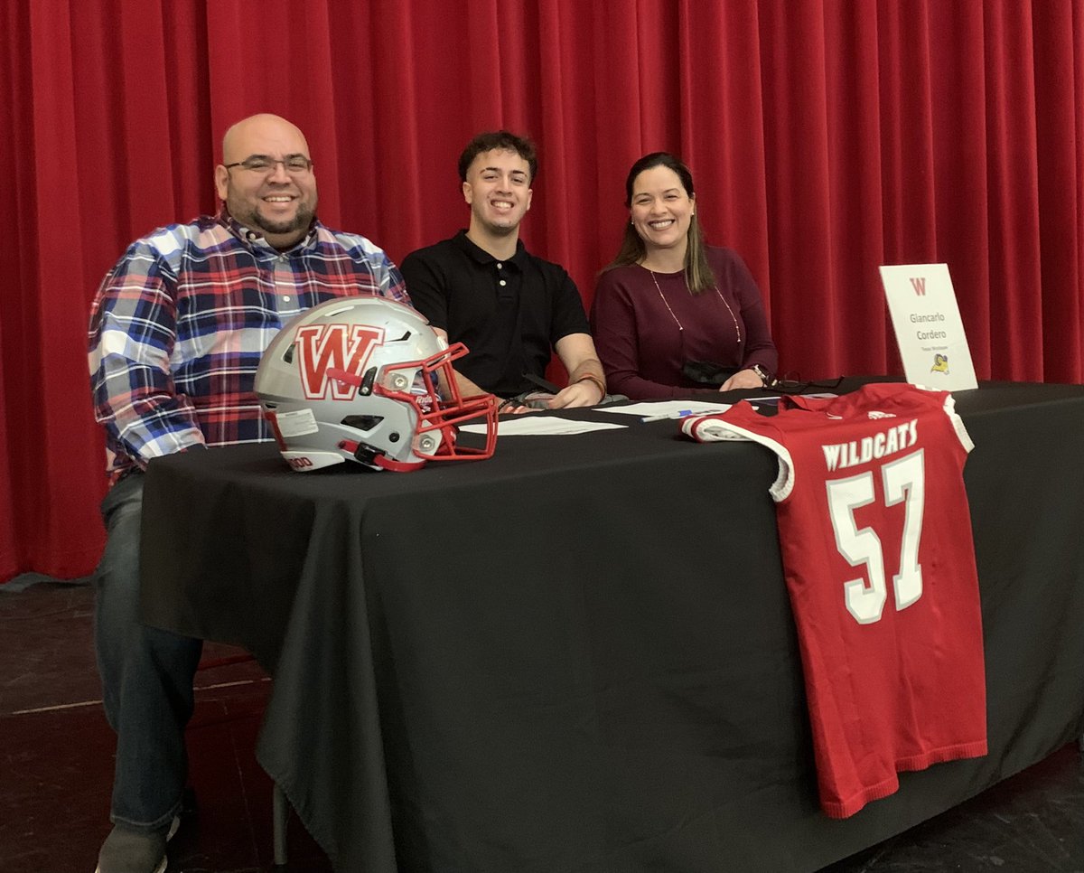 LIVE at <a href="/WoodrowWildcats/">Woodrow Wilson HS</a> we have <a href="/william012_/">William Barnett</a> signing to McMurry University and <a href="/GianTX2022/">Giancarlo Cordero-Marrero</a> signing with TX Wesleyan University! Congrats to these two seniors! #Brotherhood