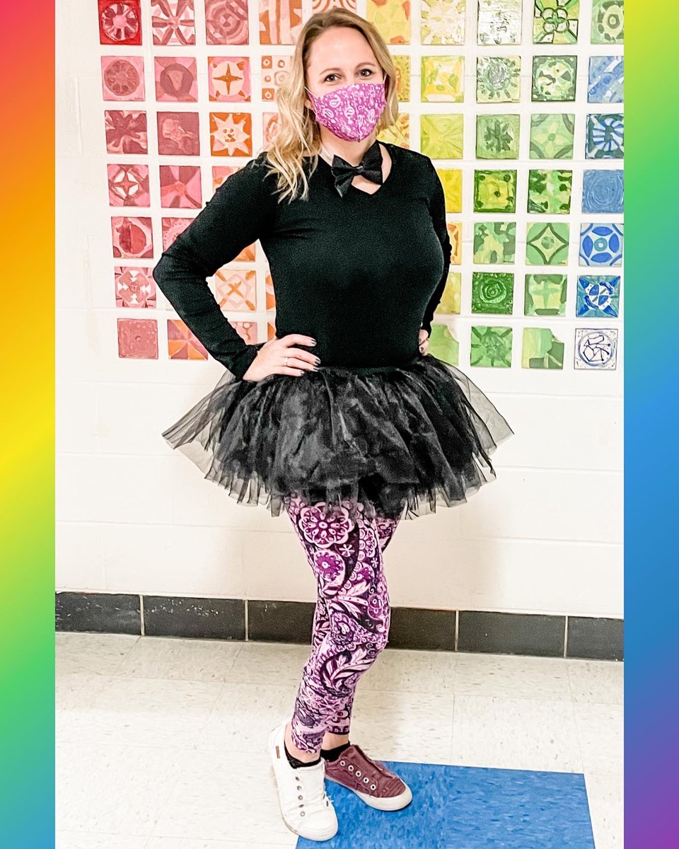MrsBrown_Art's tweet photo. Tutu day!! πWeβre celebrating 2/2/22 with tutus, ties, and mismatched tennis shoes! #TutuDay #Tutu22 #TutuDay2022 #SchoolSpirit https://t.co/Rp8pbsLS7X
