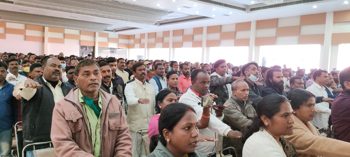 ajsupartyjh's tweet photo. • अपने ही राज्य में झारखंडी अपना परिचय ढूंढ रहे: केंद्रीय अध्यक्ष श्री सुदेश कुमार महतो

• अपनी विफलताओं को छिपाने के लिए सरकार ने झारखंड को भाषाई आंदोलन में झोंक दिया

• हर हाल में सरकार को खतियान आधारित स्थानीयता तय करनी होगी-(1/2) https://t.co/IPISzCD8vL
