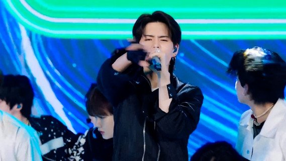 yoshigraphy's tweet photo. serving looks

#YOSHI #요시 #ヨシ #트레저 https://t.co/IkbXIUjJgt
