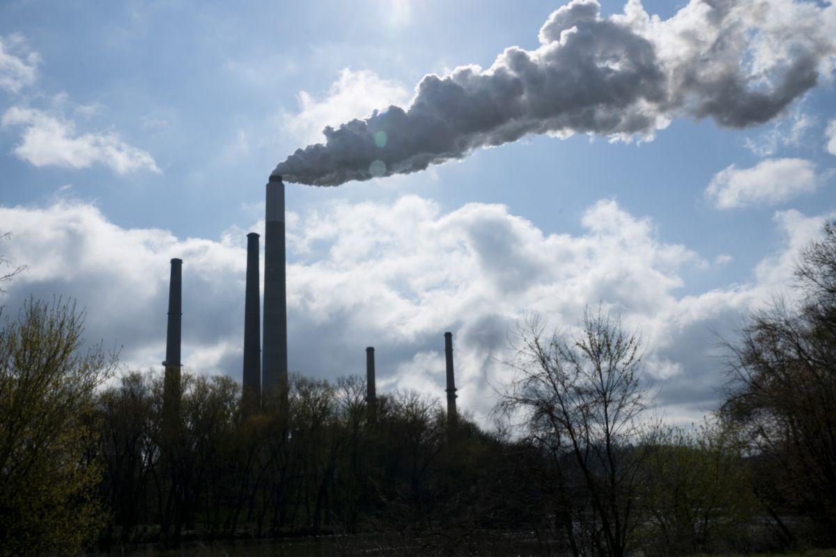Greentown Labs (@greentownlabs) on Twitter photo HUGE congratulations to our member Verdox on raising $80M for its electrochemical carbon capture tech! Investors include <a href="/Breakthrough/">Breakthrough Energy</a>, <a href="/PreludeVC/">Prelude Ventures</a>, and <a href="/lowercarbon/">Lowercarbon Capital</a>. Read more in <a href="/business/">Bloomberg</a>: ow.ly/Og3x50HKrIn HUGE congratulations to our member Verdox on raising $80M for its electrochemical carbon capture tech! Investors include <a href="/Breakthrough/">Breakthrough Energy</a>, <a href="/PreludeVC/">Prelude Ventures</a>, and <a href="/lowercarbon/">Lowercarbon Capital</a>. Read more in <a href="/business/">Bloomberg</a>: ow.ly/Og3x50HKrIn