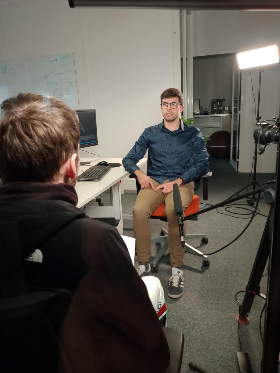 [Fabrik Inclusive pour l'Emploi] <a href="/Occitanie/">Région Occitanie</a>  
🎥tournage de clips🎞 métiers sur la découverte du métier de développeur.
 👏 merci aux professionnels de chez <a href="/InforsudTech/">Inforsud Technologies</a> , à Astragale Production Christophe Dorion et les élèves de @EC2R Occitanie
#métiers #découverte #numérique