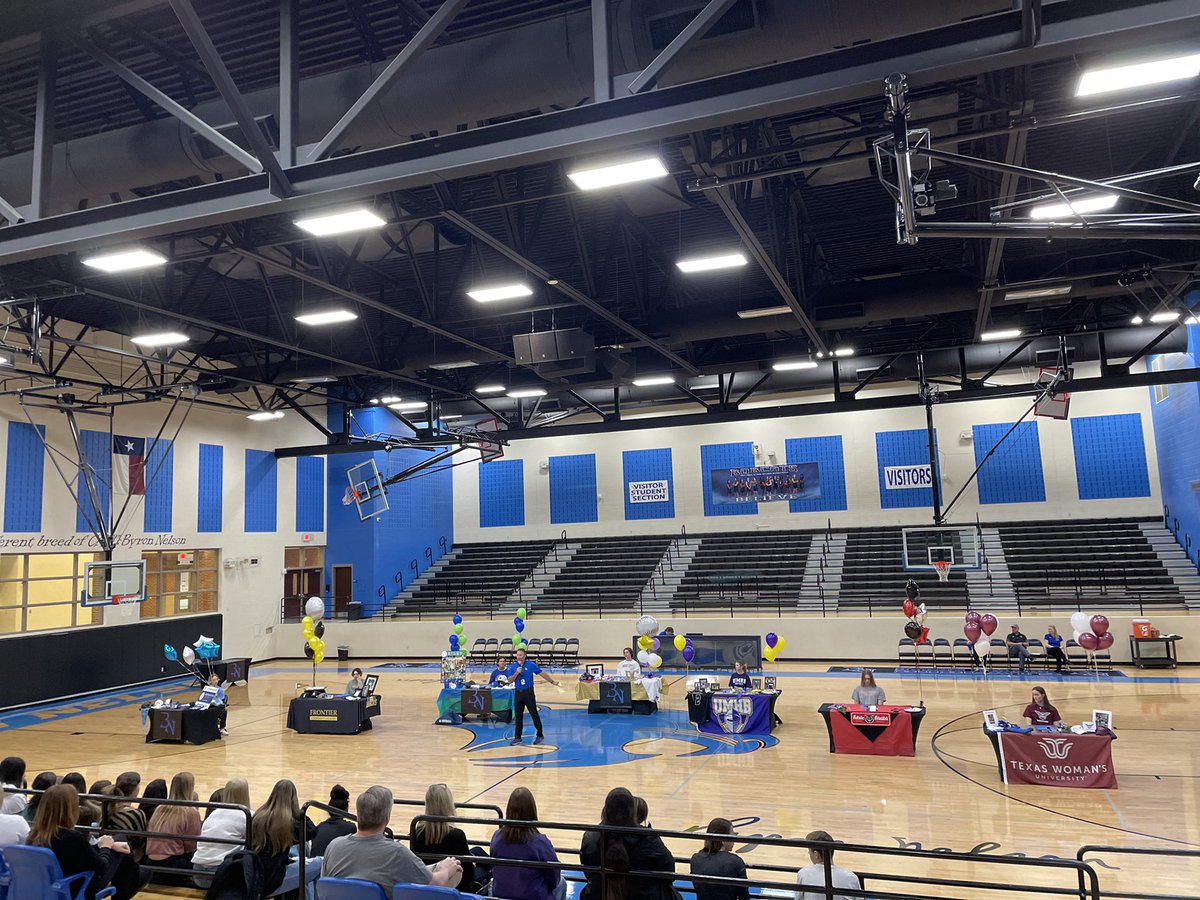 Big day for these Eagles, Texans, and Bobcats.