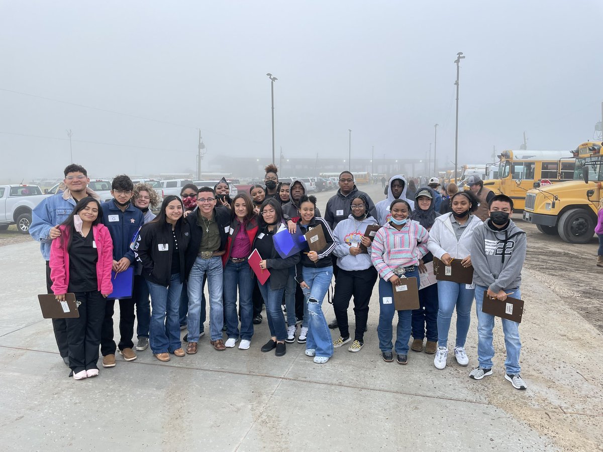 NimitzFFA's tweet photo. First Career Development Event (CDE) of the year!! Good luck to our Horse Judging, Livestock Judging and Vet Med teams 🐴🐮🩺 #IgniteFFA #BeIntentional #AldineForward @NimitzHS_AISD @AldineISD @AldineCTE 

Thank you @revcoachblood for getting us here safely! #CougarPride https://t.co/z9YLID5XmV