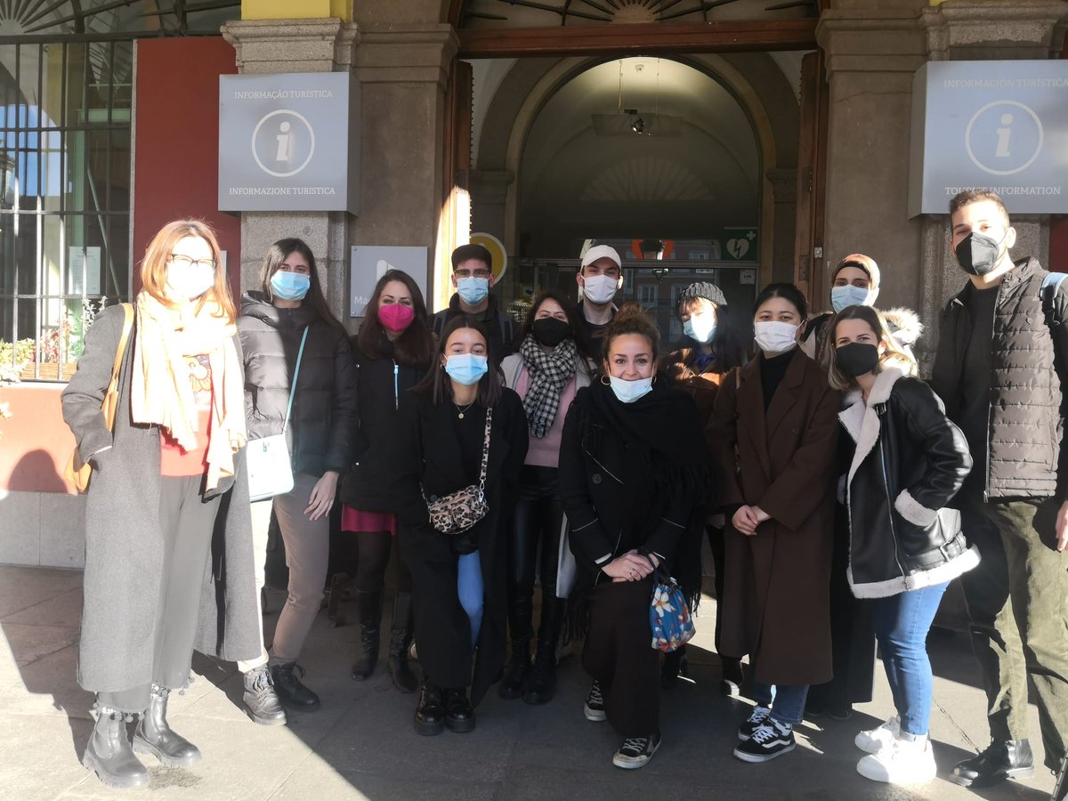 Esta mañana las alumnas y alumnos del Master universitario en Dirección Internacional del Turismo han visitado la Madrid Film Office, que promociona la ciudad como escenario de rodajes audiovisuales <a href="/urjc/">URJC</a>
