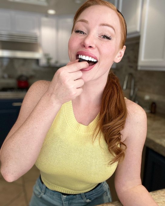 1, 2, 3 or 4? 🤪 Happy Hump Day! ❤️ #redheads #gingers #fyp https://t.co/IlNizmHdZf<a href="/tag/redheads"class="tags">#redheads</a><a href="/tag/gingers"class="tags">#gingers</a><a href="/tag/fyp"class="tags"><span>#fyp</span></a>