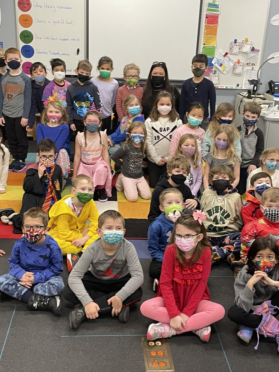 Thank you <a href="/RebeccaAJenkins/">Rebecca Jenkins</a>  for reading to our 1st graders today on #WorldReadAloudDay @juliedombai <a href="/MrsVpeirce/">Victoria Peirce</a> <a href="/LeannZanardo/">Leann Zanardo</a>