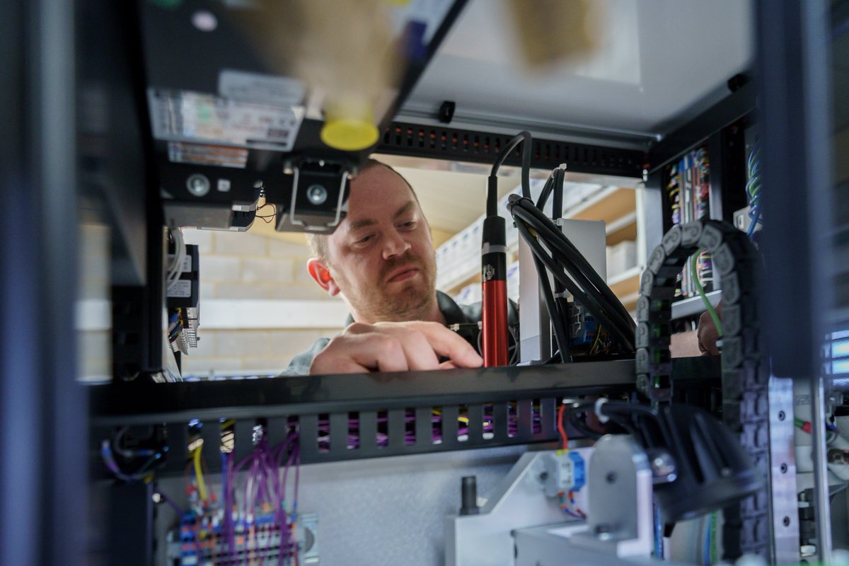 Alphr4point0's tweet photo. We know that just as every #automation cell we design and deliver is unique, so is the support we offer. 
We believe that #collaboration is the key to providing the very best #support.

To find out more about our Support options, click here:
https://t.co/mQGGk2ak4w

#automate https://t.co/MUDeDJAjcX