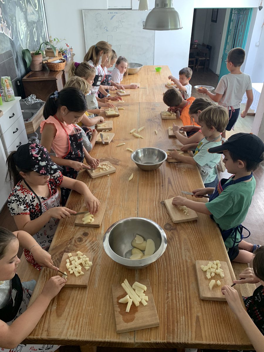Colores, texturas, sabores y diversión educativa. Reconectando a los niños con alimentos de verdad, mucho màs que una receta! #educocina