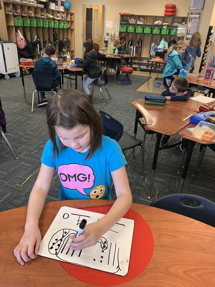 livelaughteach8's tweet photo. We really love Titan time… math games, dream box, partner review, readers theater…. Oh my!  @opportunity @tegacaytitans https://t.co/omouE89HaA