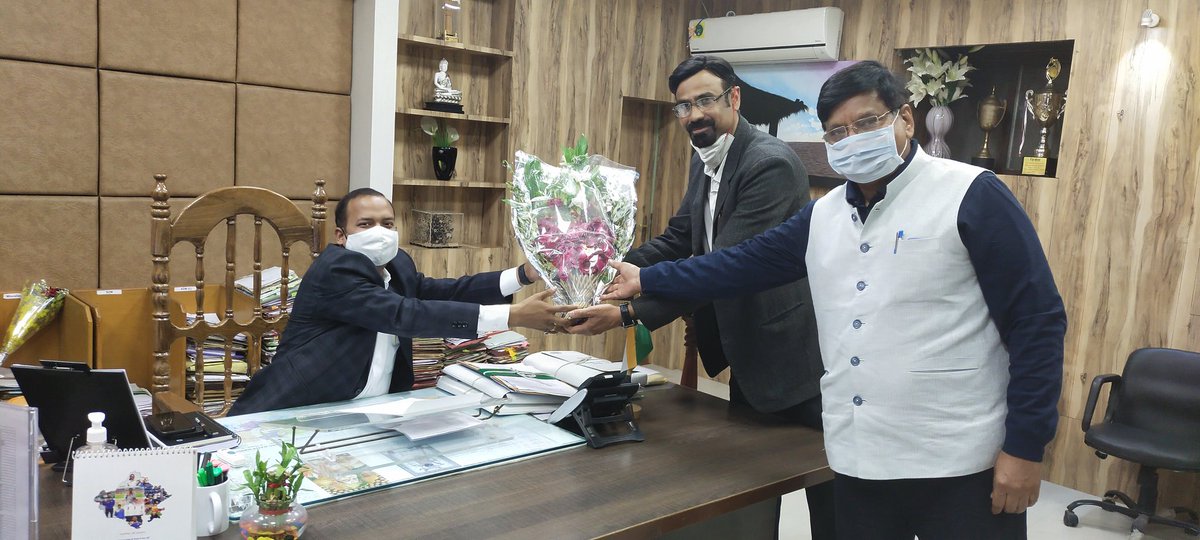 iamjainRJ's tweet photo. Today  @DmBhilwara #Bhilwara @ashish_modi001 welcomed and congratulated for E Governance award by @Sangam_Univ President and @MhtRajeev https://t.co/zdiGqyVuxE
