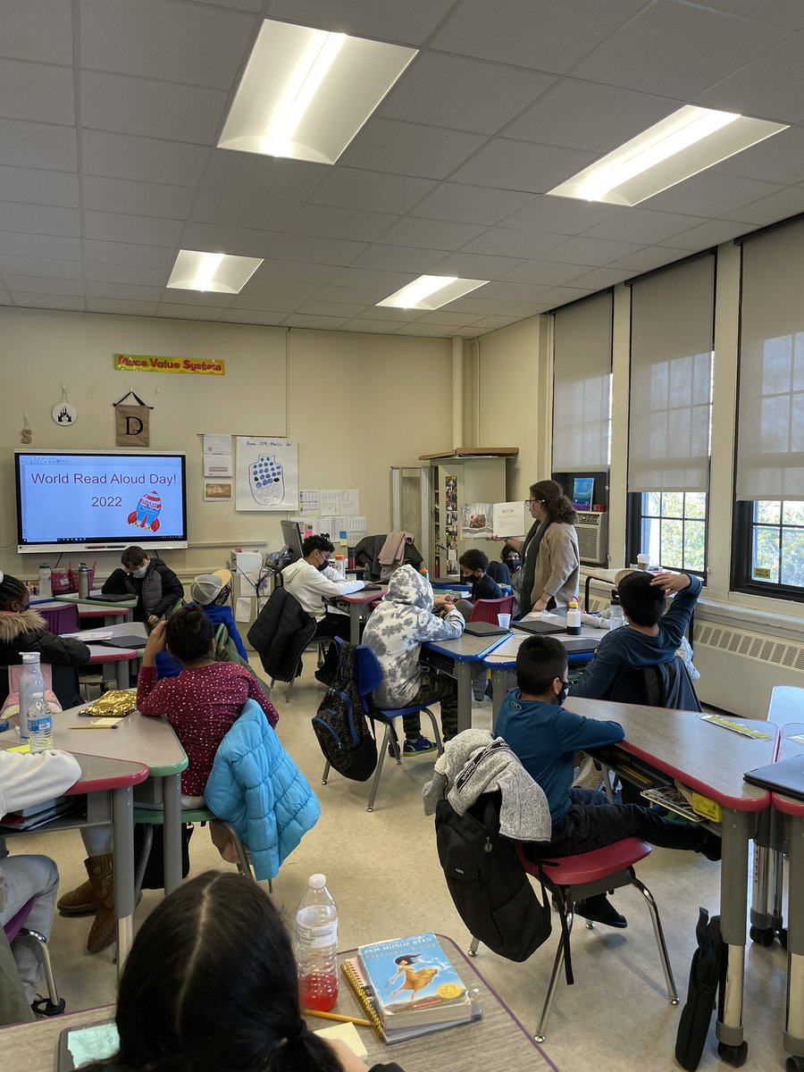 MrsDierking's tweet photo. World 🌍 Read 📚 Aloud Day! @ComSchoolLeader @nikkinover Room 209 is lucky to have a Guest Reader today! 👩🏼‍🏫 https://t.co/CZJtdwHreq