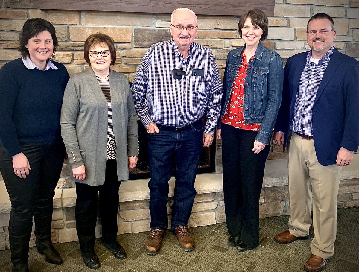 Amy Kaleita, <a href="/ISU_ABE/">Iowa State Agricultural and Biosystems Engineering</a> Chair and <a href="/DrMattDarr/">Matthew Darr</a> visited <a href="/Kinze/">Kinze Manufacturing</a> founders Jon and Marcia Kinzenbaw and President <a href="/snveatch/">Susie (Kinzenbaw )Veatch</a> to discuss ag technology innovation and their longstanding partnership! <a href="/MBoeckISUF/">Mark Boeck</a> <a href="/ISUWaterChicks/">ISU Water Chicks</a>