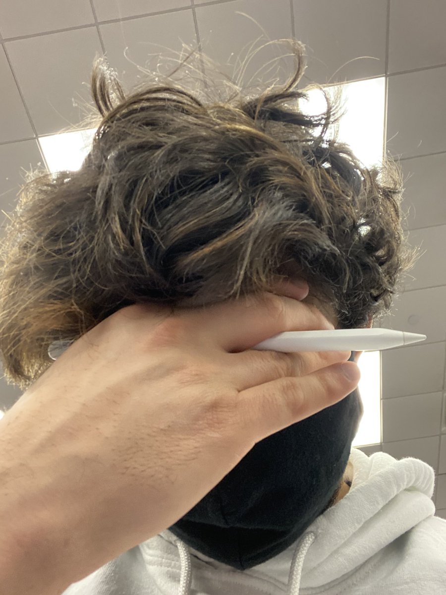 mkneppe3's tweet photo. When your teacher is trying to break her speed of going through slides record! Update: it’s about a slide a second at this point. #speedbabykachow https://t.co/hv20T66bQ5