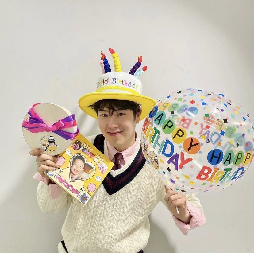 BrazilBlockB's tweet photo. [#IG|🧸] 02.02.2022

Atualização de P.O em seu Instagram.

🧸: Fotos da festa de aniversário de Jihoon reveladas ✌🏼❤️🤪 https://t.co/d9cA988sN9