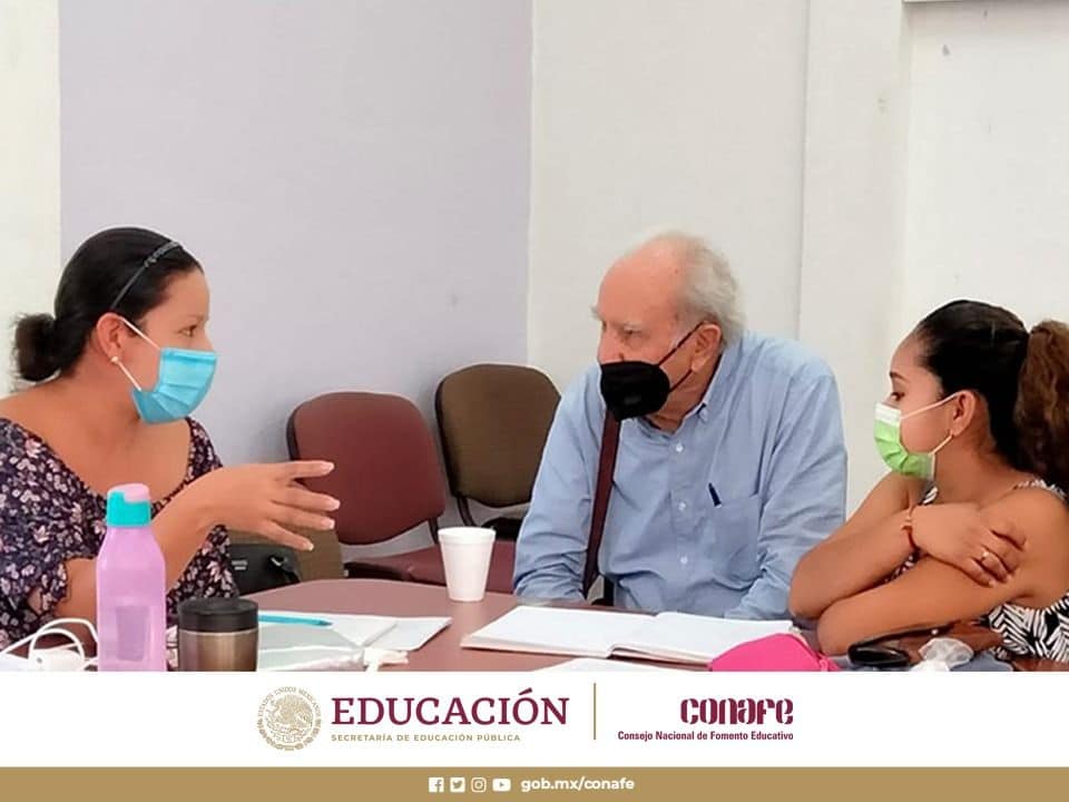 ConafeOaxaca's tweet photo. Participamos en el "Segundo Encuentro de la #RelaciónTutora y la #ComunidadDeAprendizaje" que se realizó en Colima, en donde al lado de autoridades educativas, analizamos la pedagogía de nuestro Modelo de Aprendizaje Basado en la Colaboración y el Diálogo. https://t.co/9zBJQVEj5s