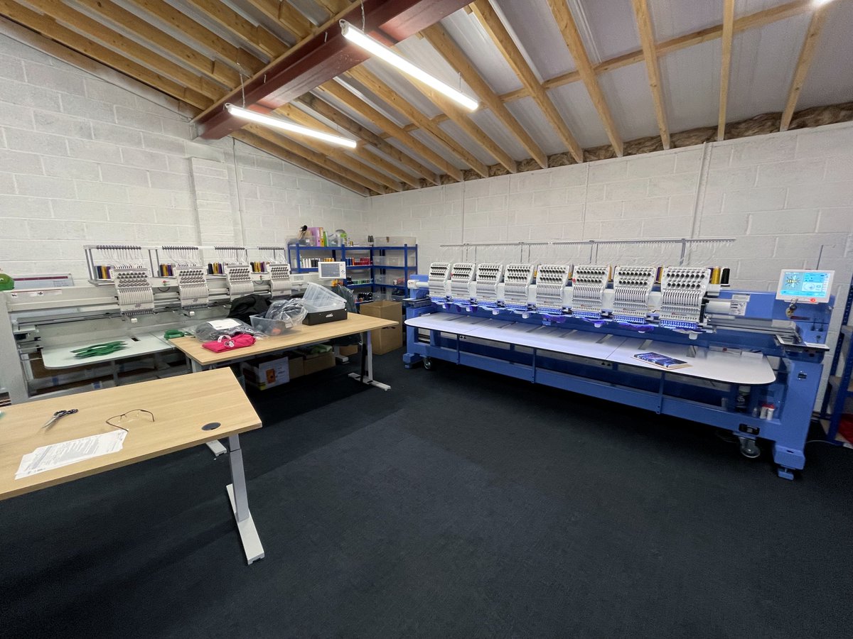 Midwest_Happy's tweet photo. HappyJapan = Happy customer...  another new machine delivered and installed 😁👌 #Embroidery #happyJapan #EmbroideryMachine #happy #Midwest #ukembroidery #multihead #HCR3 #MachineEmbroidery https://t.co/yZCF5hyqmv