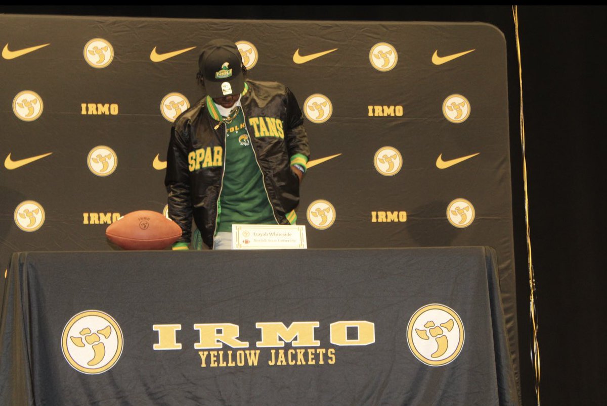ZayUno4's tweet photo. Officially official 💙🔰 @NorfolkStateFB https://t.co/hoYa9K1hhr
