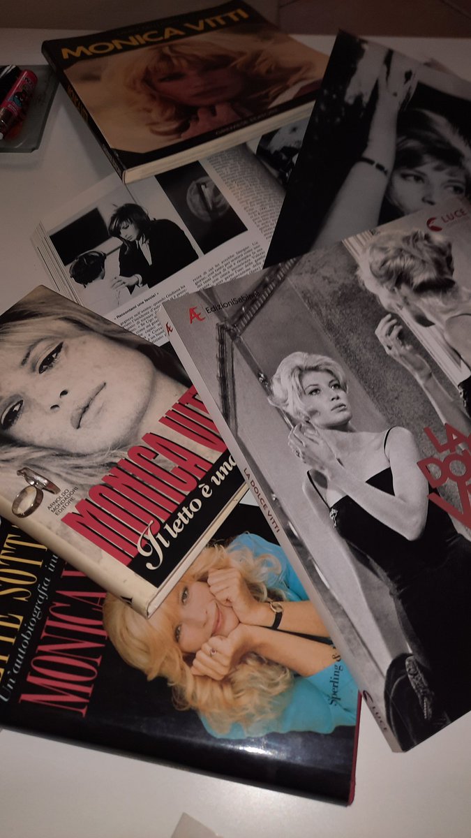 eva_afm's tweet photo. È come se fossi ancora qui 💔 
#MonicaVitti https://t.co/lrs26wsWYR