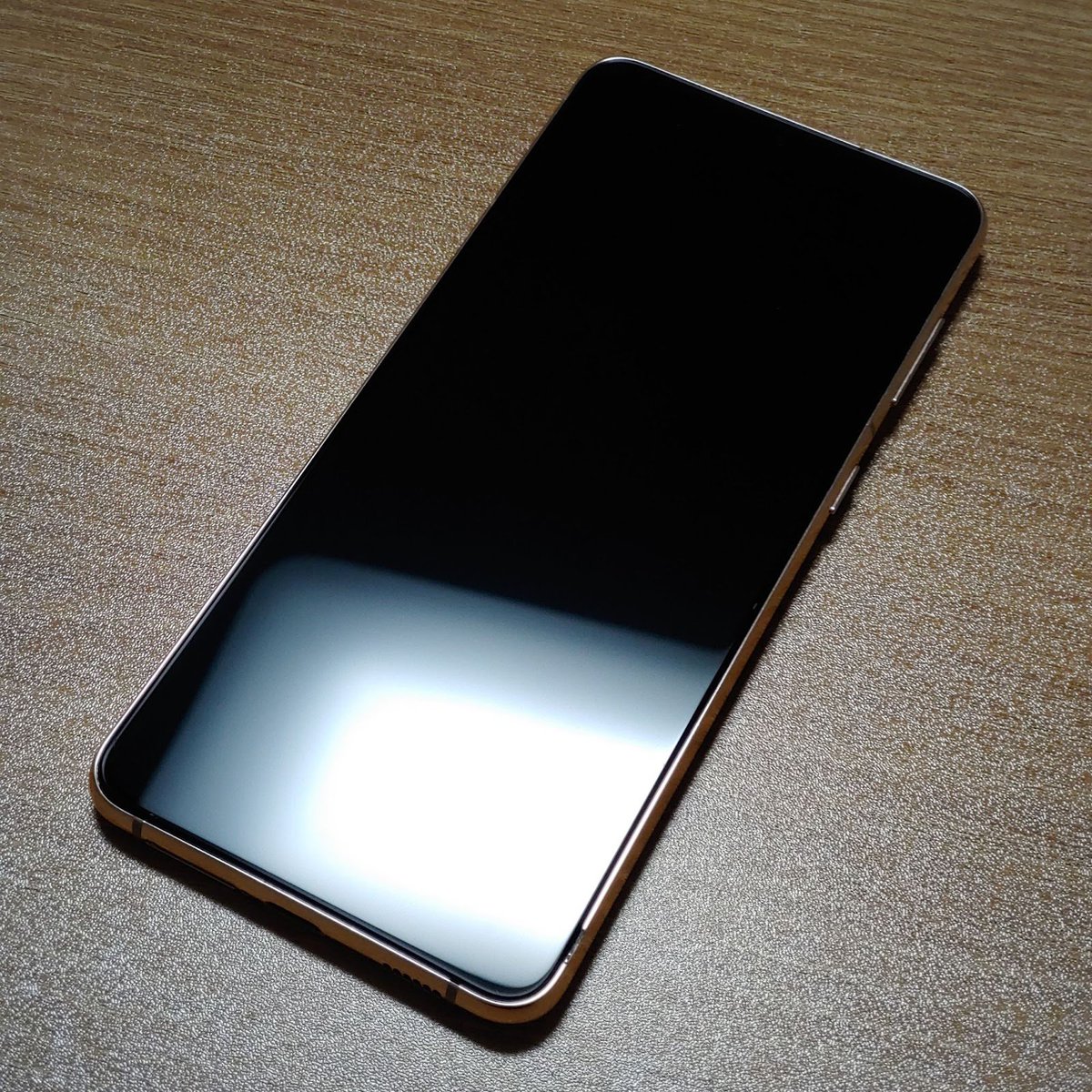 materialit_kr's tweet photo. 넌 안바꼈구나..!, Galaxy S21+ 리뷰
자세한 내용은: https://t.co/QvIeAaG35u

#Material_IT #Samsung #galaxys21plus #review #메터리얼_IT #삼성전자 #갤럭시s21플러스 #리뷰 https://t.co/F2YJByn02V