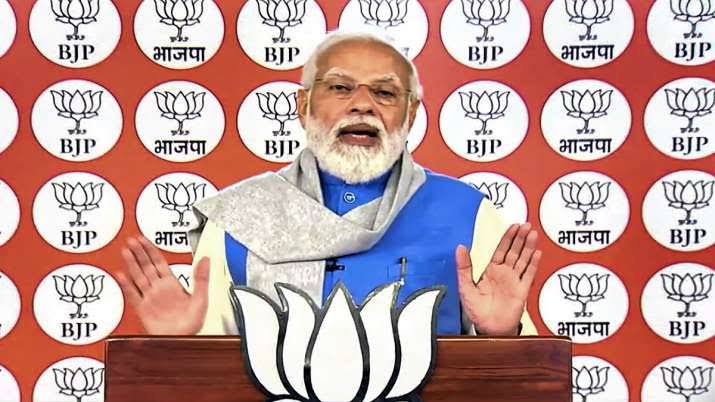 ktanmay572's tweet photo. Budget focuses on modernizing Indian agriculture. Prime Minister Narendra Modi on Wednesday  said that the government is focused on modernizing Indian agriculture. While  Aatmanirbhar Arthvyavastha said, "The budget is focused on modernizing Indian agriculture with  organic farm. https://t.co/cSyA0y7sAI