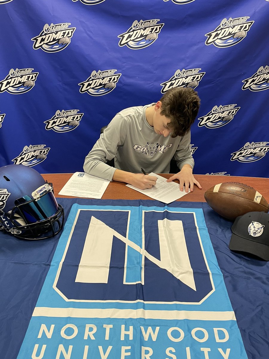 KlopfTy's tweet photo. Officially apart of @The_WOOD_FB 
🐺✍️ #GoMad #CTD https://t.co/VN32by2Zql