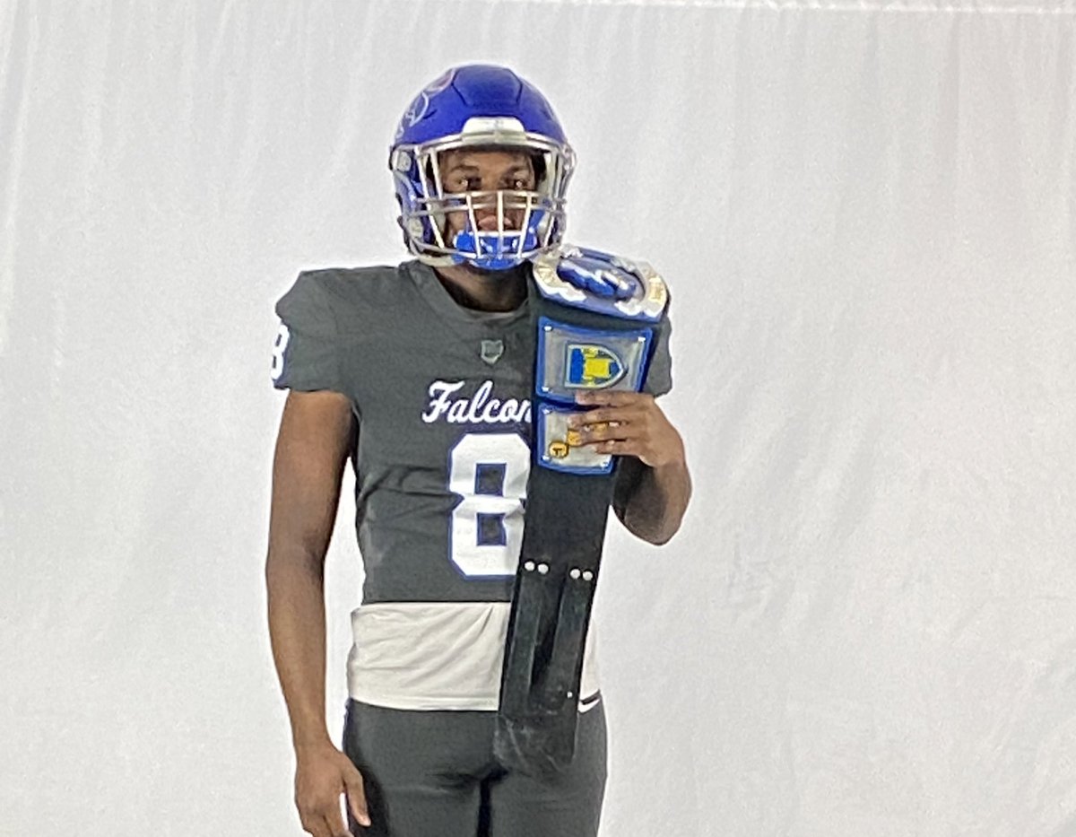 isaiahblack08's tweet photo. It is my honor to announce that I will be continuing my academic and athletic career at NOTRE DAME COLLEGE! @mmental7 @NDC_CoachMack @NDCFB  @NDCFalcons     #FlyAbove #FalconFlock https://t.co/he2YDCChLL