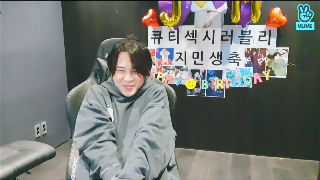 minfaiiry's tweet photo. Jiminie is okay and he's eat all 3 of his meal. This update gave me so much joy😭
We love you Jimin!
#DinnerWithJimin 
#GetWellSoonJimin https://t.co/WCpjZm6vqa