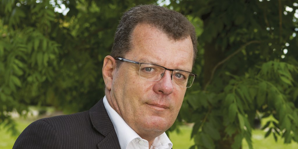 CoeurEssonne's tweet photo. [Hommage] Annonce avec une grande tristesse du décès d’#OlivierLeonhardt, Sénateur de l’Essonne, Pdt-fondateur de #CDEA, Pdt de #cavaldorge; engagé pour notre territoire depuis 21 ans. Il a défendu les valeurs de la République. Toutes nos pensées pour sa famille et ses proches. https://t.co/ZdvJd4dq60