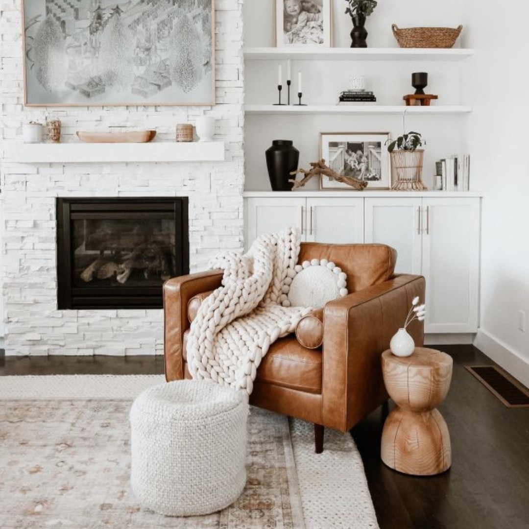 2022 Interior Trends: Modern Farmhouse

Rustic style is bigger than ever, as more and more mainstream designers are using this charming aesthetic. Present a laid-back appeal with accents that call to simpler times.