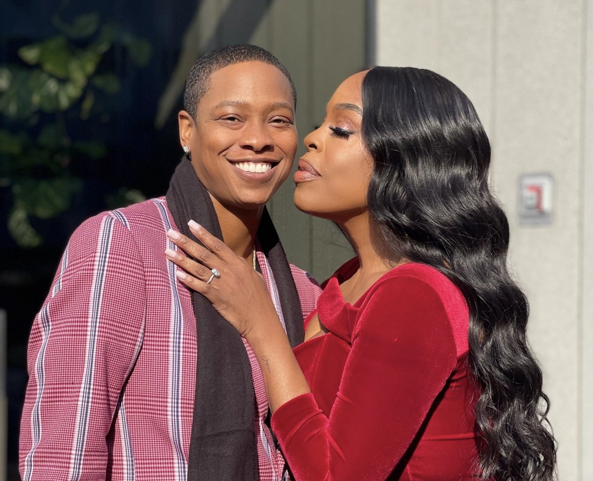NiecyNash's tweet photo. Black Love x The Betts ❤️❤️ #BettsOfBothWorlds #SimplyTheBetts🌈 https://t.co/RrppautfZX