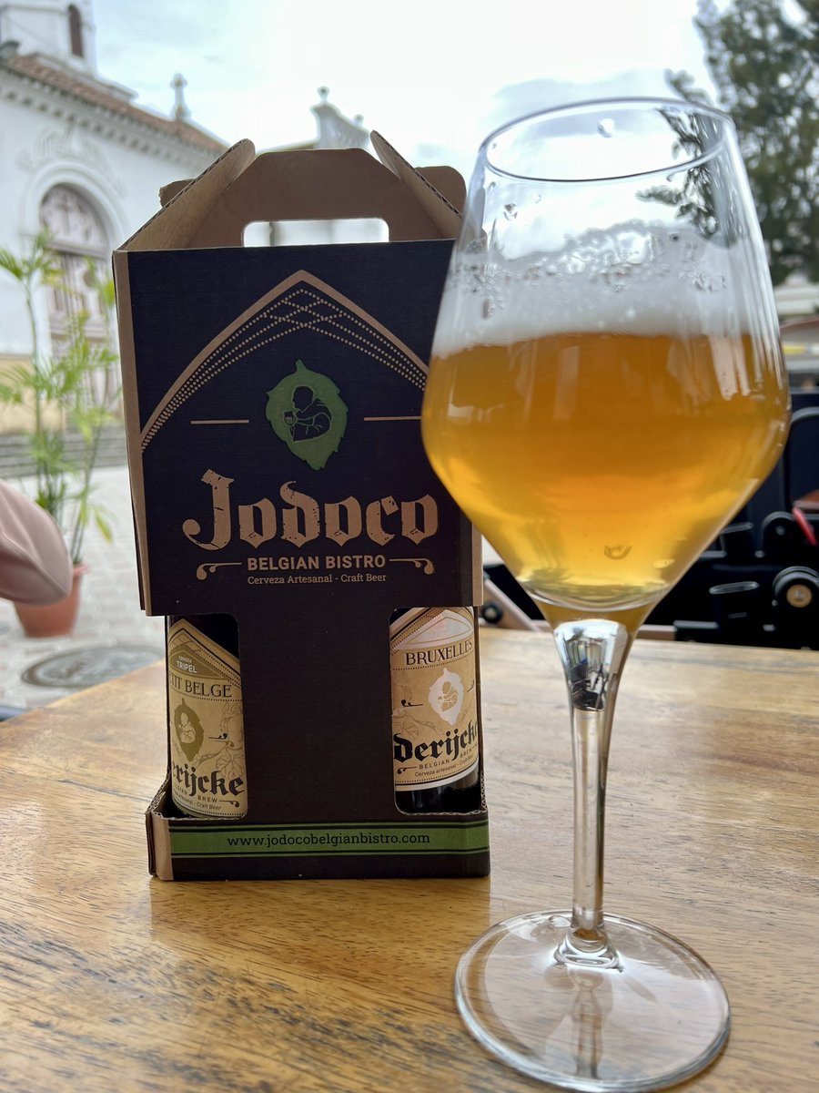 jsellesl's tweet photo. Named after the Belgian Monk  #Jodoco who first introduced Belgian Beer 🇧🇪🍺in Latin-America already in 1535. The Belgian bistro and brewery #Jodoco is a must visit in beautiful Cuenca, Ecuador 🇪🇨 https://t.co/kcYi8qAaC5