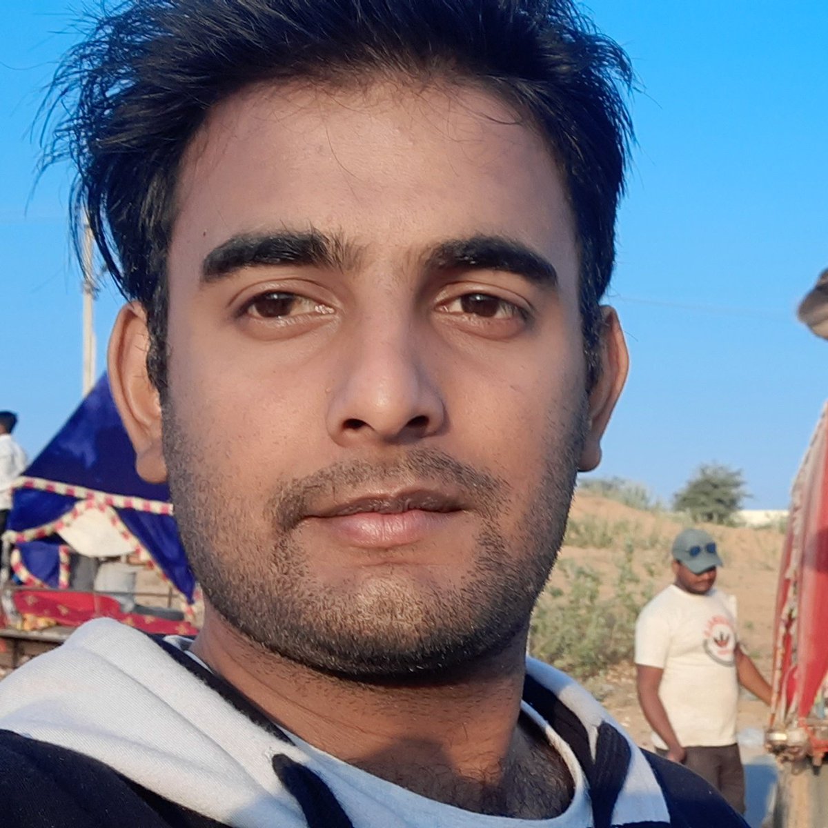 009_ritesh's tweet photo. #NewProfilePic https://t.co/U1d4F8SOxl