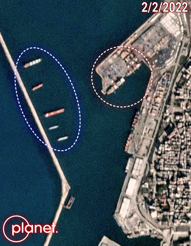 بحسب صور الأقمار الصناعية، يبدو أن السفينة الإيرانية بارينا تفرغ حمولتها اليوم في ميناء اللاذقية.