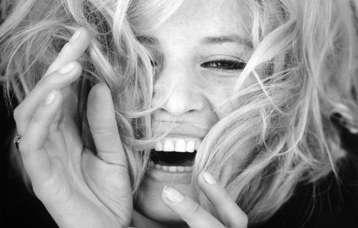 302Content's tweet photo. Che la terra ti sia lieve.

#monicavitti #cinema https://t.co/Di57RceYQo