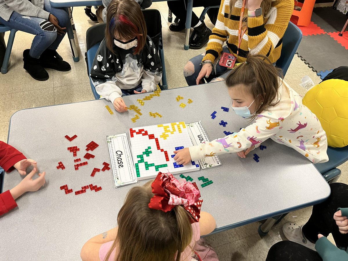 Dturner02's tweet photo. Global Day 2 Play!!! @wcpsmd #littlehubs @HubsNHHS  @MichaelChilcutt developing skills in  spacial awareness, turn taking, social emotional and so much more! https://t.co/WArxaLwRRS