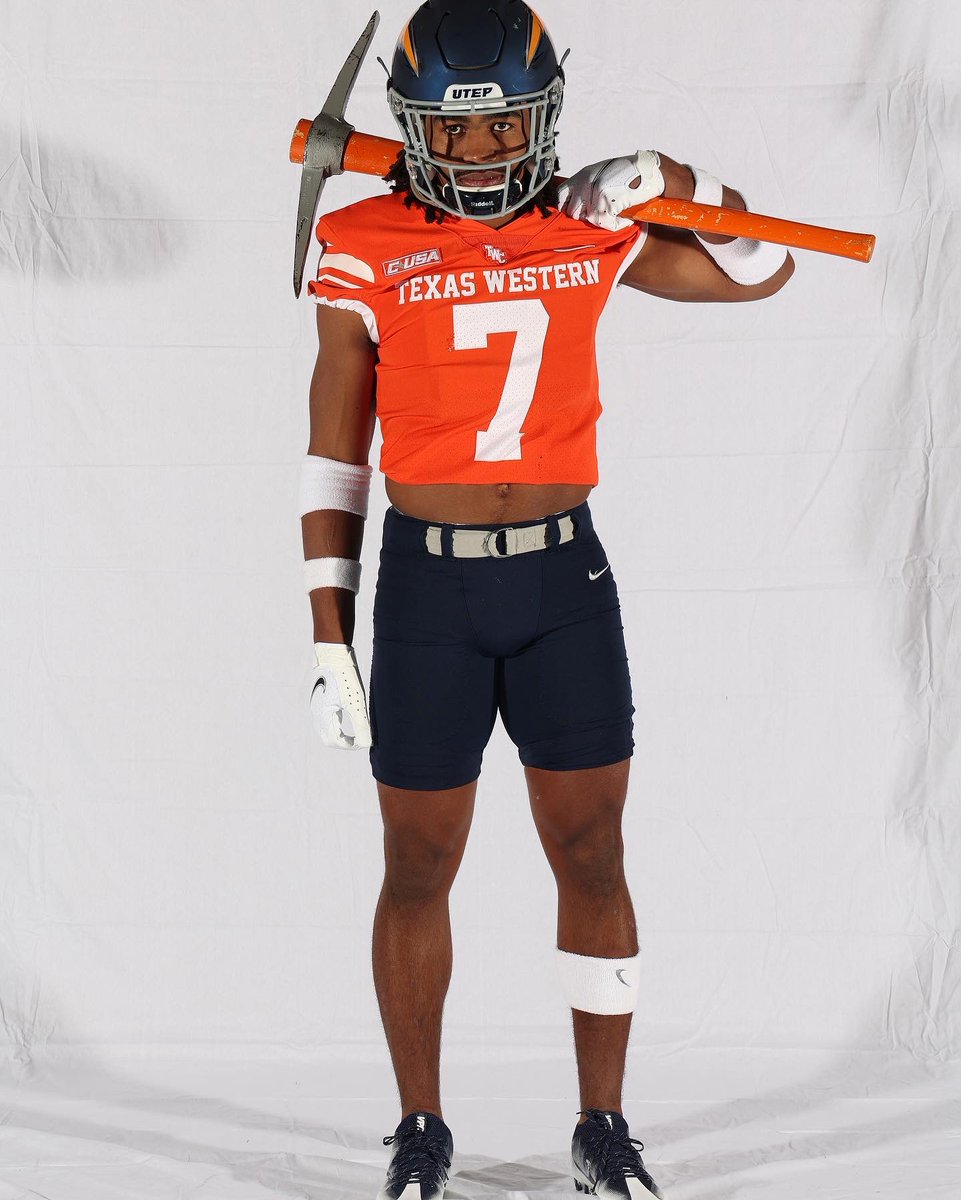 DAngeloBellamy's tweet photo. Signed on a dotted line📝 #Commited
@UTEPFB Proud to be a Miner ⛏ https://t.co/mVXjokM9A0