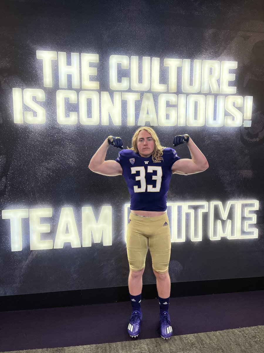 KadenArm33's tweet photo. Had a great time at the @UW_Football visit. Thank you for the opportunity!!🐺 @P_MAGLOIRE @scotthuffUW @CoachJuice6 @CoachMorrell3 @KalenDeBoer @Eastmark_FF @eastmarkhs @godsglory000 @JUSTCHILLY @gridironarizona🟣⚪️🟣⚪️ https://t.co/Dks6AjS5YK