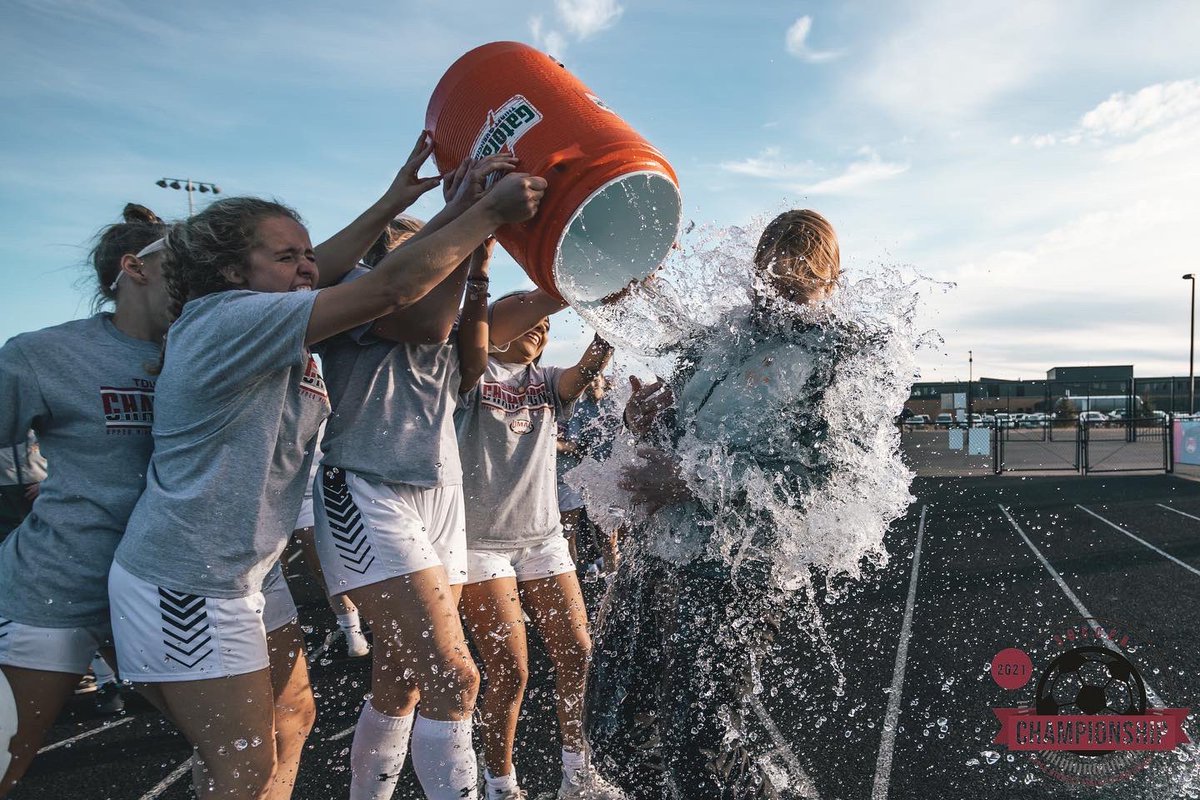 uwswsoc's tweet photo. We are proud to celebrate girls and women in sports, and their pursuit of excellence on and off the field of competition. #WeAreSuperior #EarnIt #NGWSD https://t.co/ggQMG5VMRJ