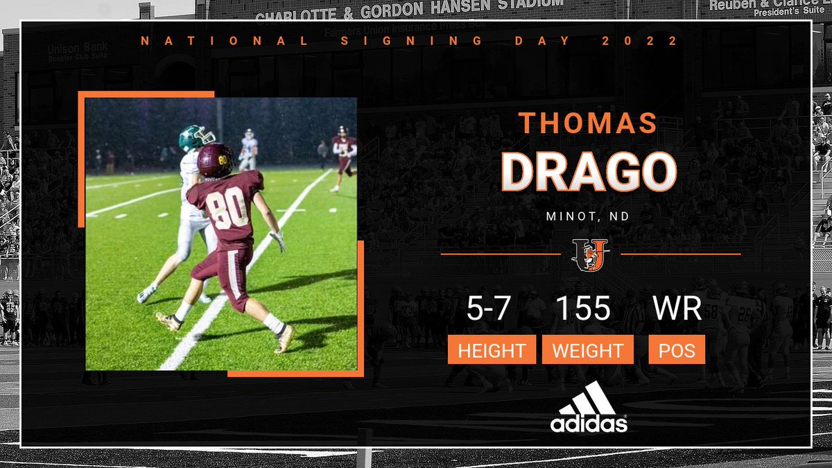 JimmieFootball's tweet photo. The Jimmie Family welcomes #ThomasDrago from Minot, ND to UJ. This shifty playmaker is a student on and off the field. Excited to have him apart of our program. 

#JimmiePride
#ChopAndCarry
#UJ2022NSD https://t.co/VYsX974p9r