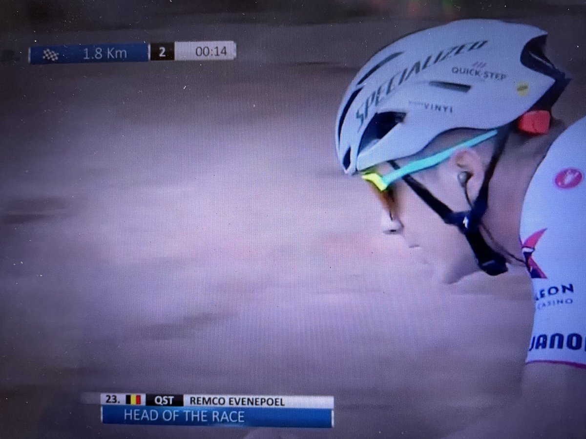 Remco haciendo de las suyas! La apisonadora ha vuelto! #VCV2022