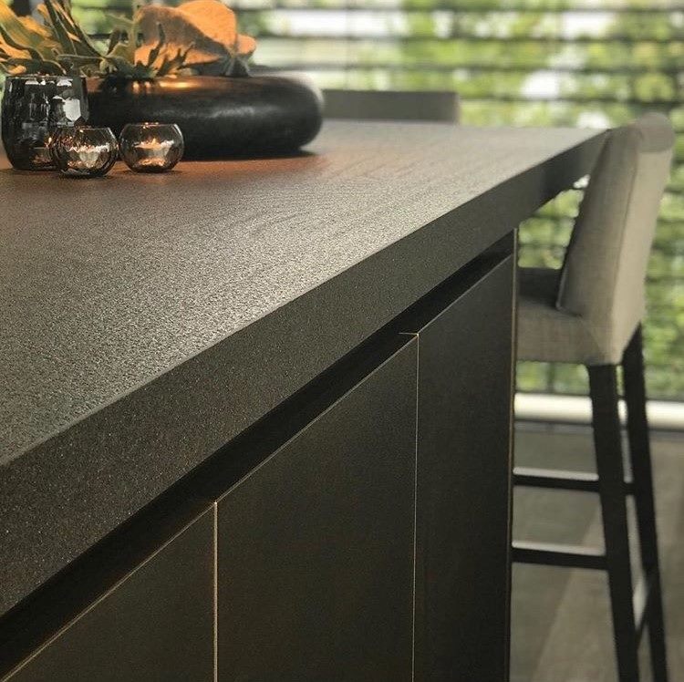 Stunning texture!

This is Rocface 2.0 by Stone Italiana, available on the Cartapietra collection. It is incredibly tactile and soft to the touch. 

Call for samples or come down and see it in our Stone Studio.

#quartz #quartzworktop #kitchenworktop  #Wehavethisthingwithquartz
