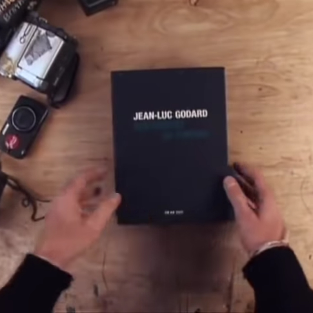 DesDocus's tweet image. The Neistat Brothers

Réalisé par Van et Casey Neistat (2010)

Six semaines dans la vie originale et touchante des frères Neistat. 

youtube.com/watch?v=Hx7ftw…