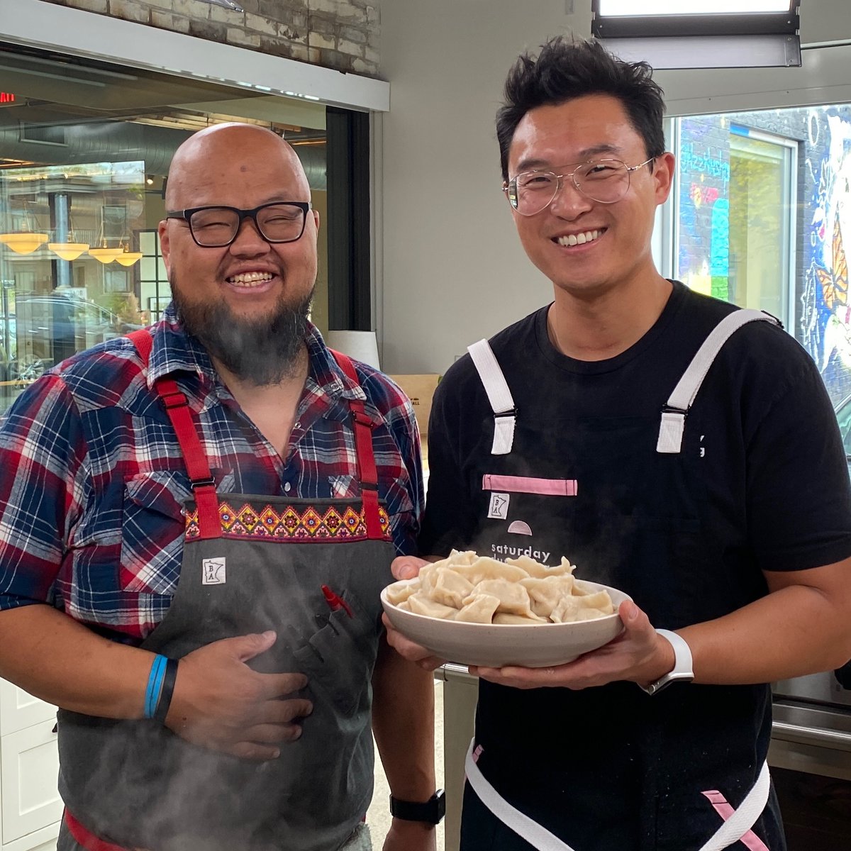 tpt's tweet photo. This #LunarNewYear we're in the kitchen with Peter Bian of #SaturdayDumplingClub and host @chefyiavang talking about the delights of the Chinese New Year tradition on an all-new episode of #tptRelish! 

Watch now: https://t.co/wLZUdJ4hXX https://t.co/5oufP0xe8F