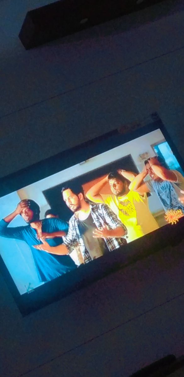 Darshini_krish's tweet photo. @hiphoptamizha 
My all time fav movie 
My inspiration 
Lots of Love My anna ♥️🤗🤗 https://t.co/7VS3Gk6pk4