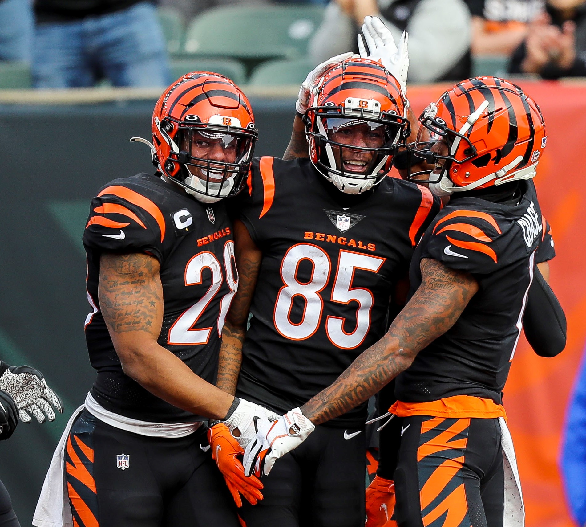 what color are the bengals wearing in the super bowl