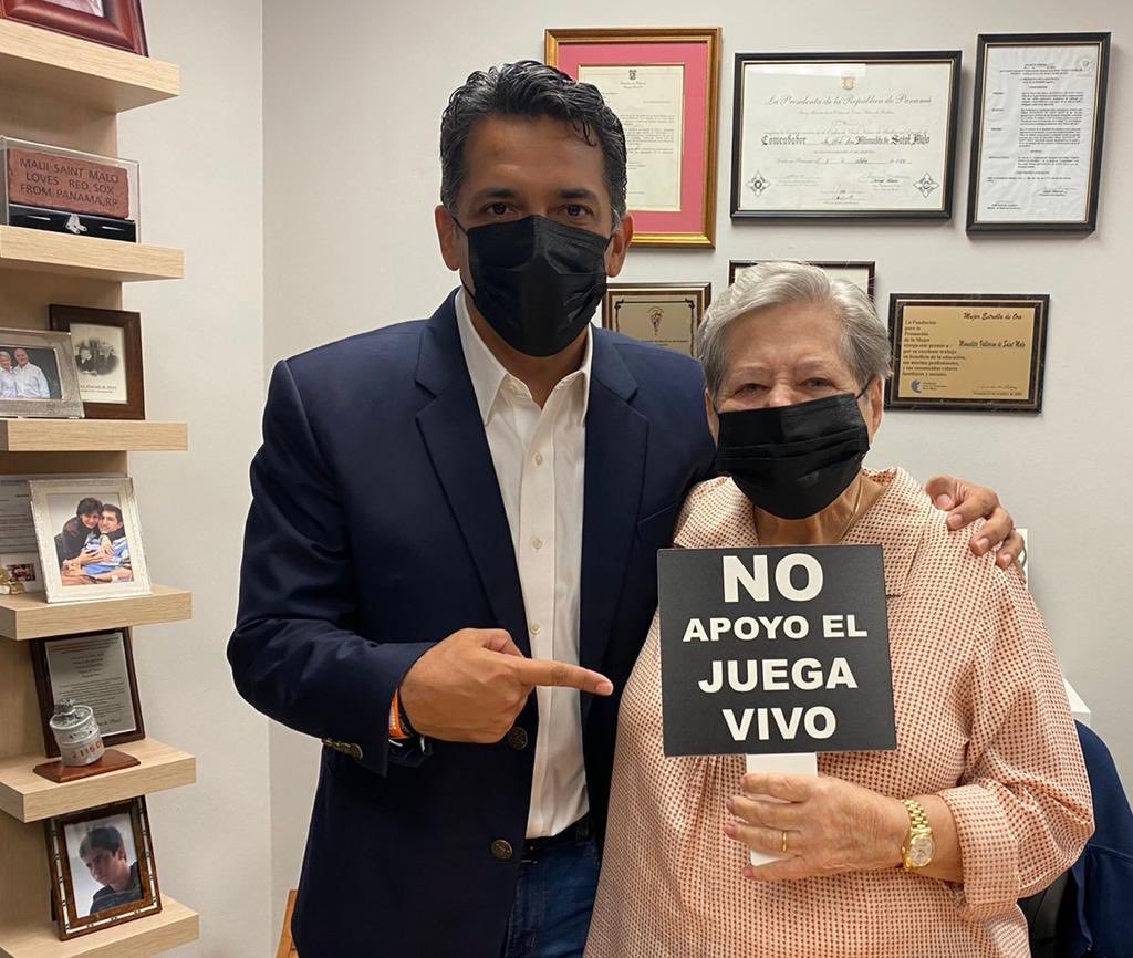 Confirmo mi apoyo a ⁦<a href="/RicardoLombanaG/">Ricardo Lombana</a>⁩ de ⁦<a href="/OtrocaminoPma/">Movimiento Otro Camino - Partido político - Panamá</a>⁩ el partido de los independientes.