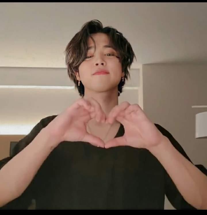addictedtoIIT's tweet photo. #GetWellSoonJimin #BTSJIMIN hyung...💜💜 https://t.co/O9Rw48KeLb